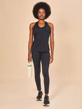 Load image into Gallery viewer, Model Front: Uv Line Fitness Top Regata Sport Color Fem Preto Upf50+