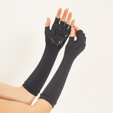 Load image into Gallery viewer, Image 06: Uv Line Glove Long Gloves Uni Black Upf50+
