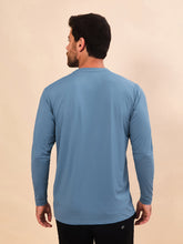 Load image into Gallery viewer, Model Back: Uv Line Rash Guard Longsleeve Uvpro Masc Indigo Upf50+
