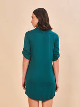 Load image into Gallery viewer, Model Back: Uv Line Shirtdress Shirtdress Copenhagen Petroleo Upf50+
