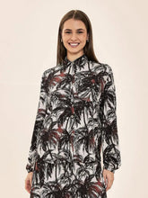 Load image into Gallery viewer, Model Front: Uv Line Shirtdress Shirt Vitoria Coqueiros Upf50+
