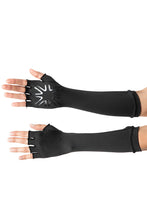 Load image into Gallery viewer, Model Front: Uv Line Glove Long Gloves Uni Black Upf50+
