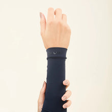 Load image into Gallery viewer, Sun-Protection Sleeve Navy UPF50+
