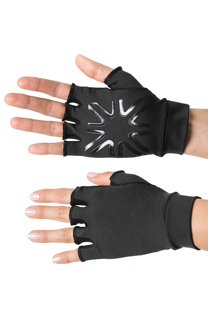 Model Front: Uv Line Glove Luva Curta Uni Preto